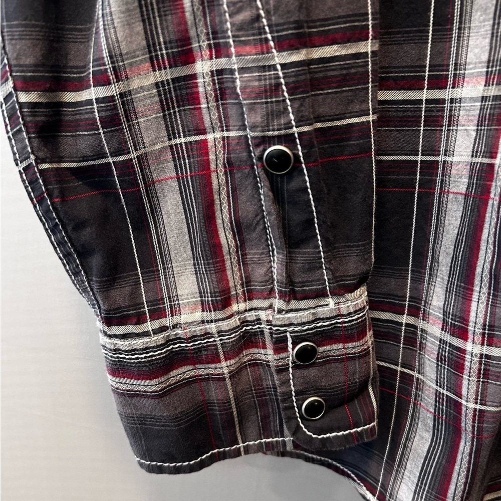 BKE Men’s Pearl Snap Black Red Plaid Western Style Athletic Fit Shirt Sz XXL - Picture 5 of 7